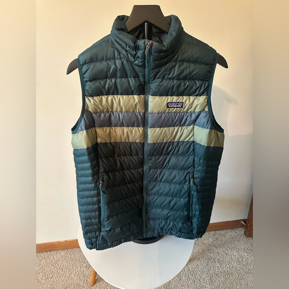 Patagonia Green and Olive Puffer Vest